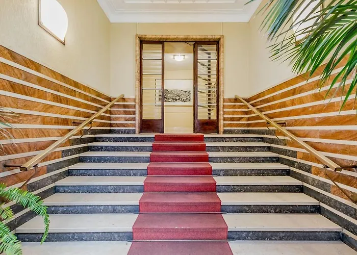 Vatican Chic House II